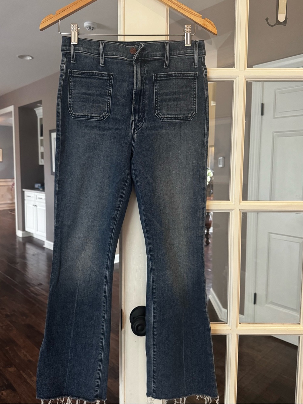 MOTHER The Patch Pocket Hustler Sneaker Fray Jeans - Medium Dark Wash - Sz 28